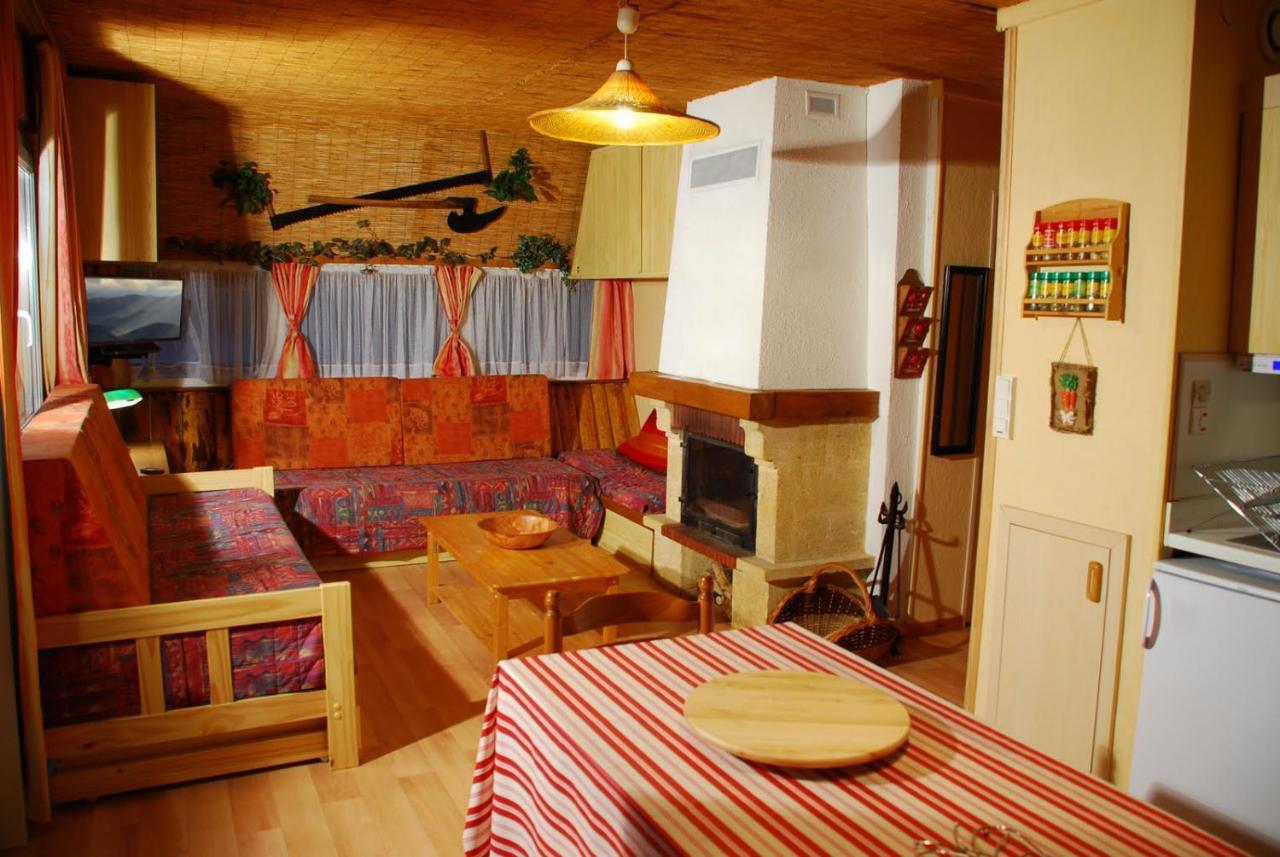 Chalets Des Trois Hetres Plombières-les-Bains Dış mekan fotoğraf